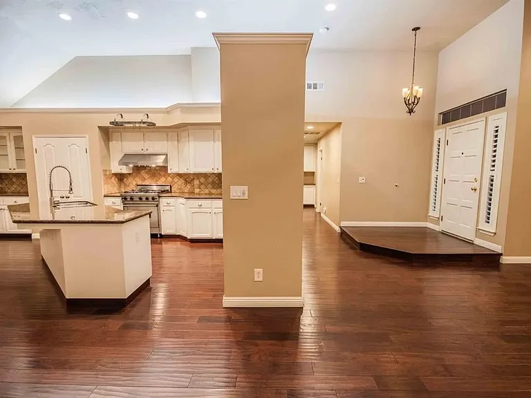 1838 E Shea Dr — Photo 10