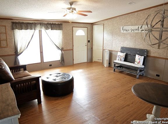 3rd image of 2203 County Road 357