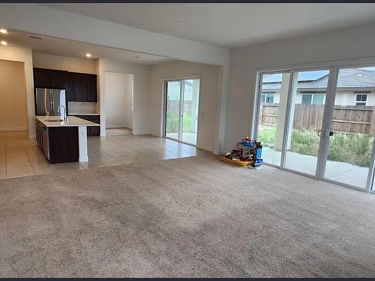 1490 Spanish Oak Ave — Photo 9