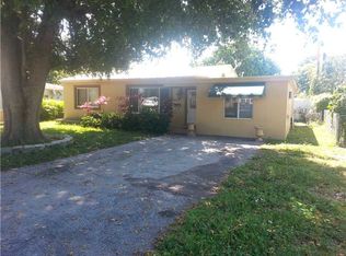 1988 NE 176th St, North Miami Beach, FL 33162