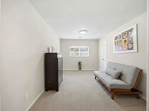 5th image of 25 Wheeler Ridge Cir
