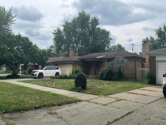 2nd image of 19978 Fleetwood Dr