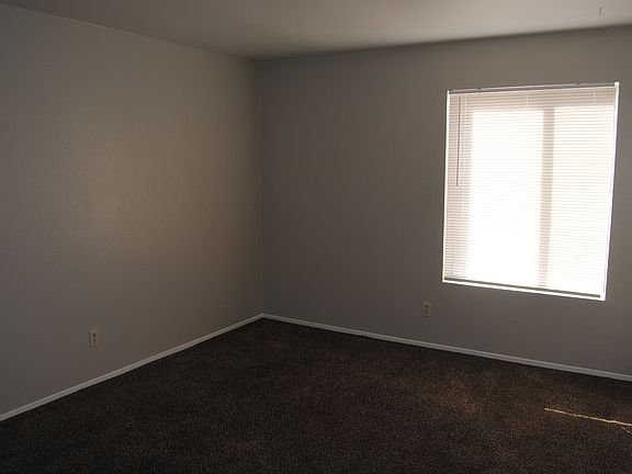 3rd image of 4160 Parker Ave APT C