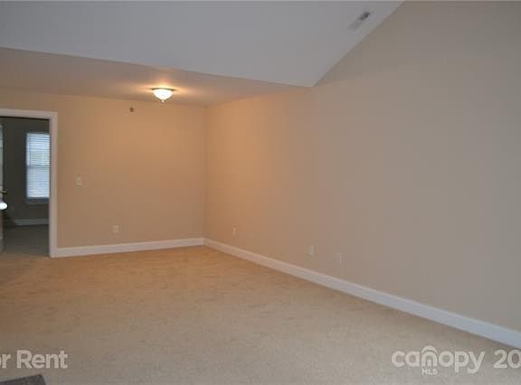 5th image of 6918 Park Place Dr