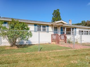 531 Bryson Rd, Candler, NC 28715