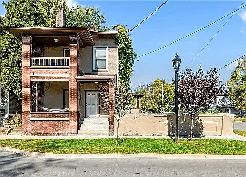 531 E Chestnut St Photo 1
