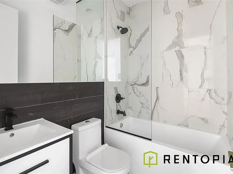 61 Montrose Ave #3A — Photo 5