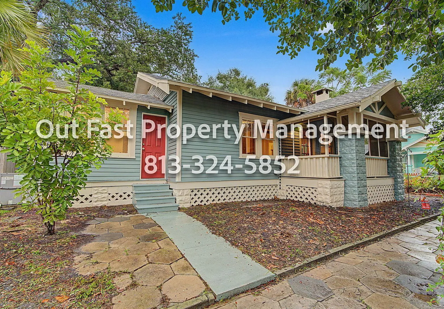 3 bed, 2.0 bath, 1016 sqft, $2,700 — Photo 2