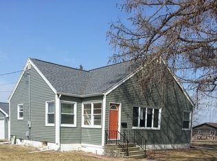 1722 Washington St, Eldora, IA 50627