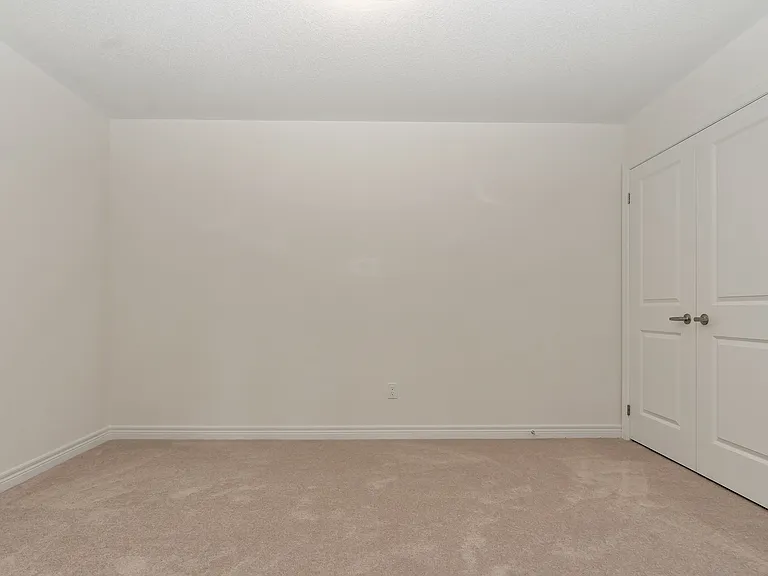 1494 Davis Loop — Photo 32