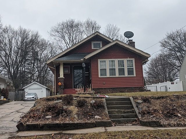 1st image of 2223 8th Ave