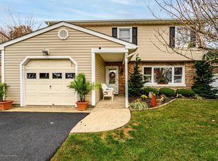 94 Pine Needle St, Howell, NJ 07731