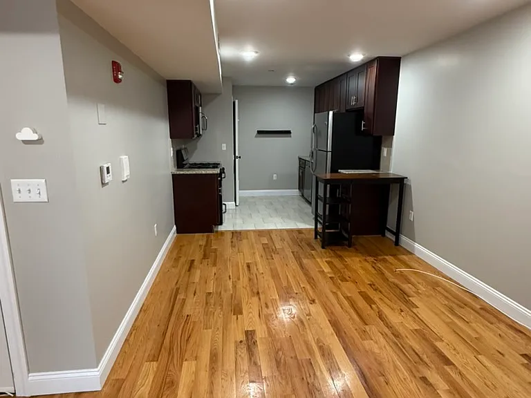 381 Communipaw Ave #1B — Photo 4
