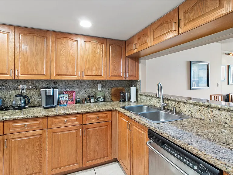 1717 N Bayshore Dr #A-2837 — Photo 12