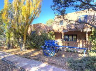 155 Brownell Howland Rd, Santa Fe, NM 87501