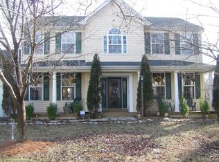 11183 Carroll Dr, Waldorf, MD