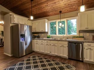 2883 Innsbruck Dr, New Brighton, MN 55112