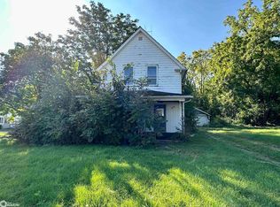 20 W 5th St, Dallas City, IL 62330