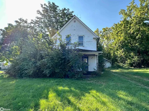 20 W 5th St, Dallas City, IL 62330