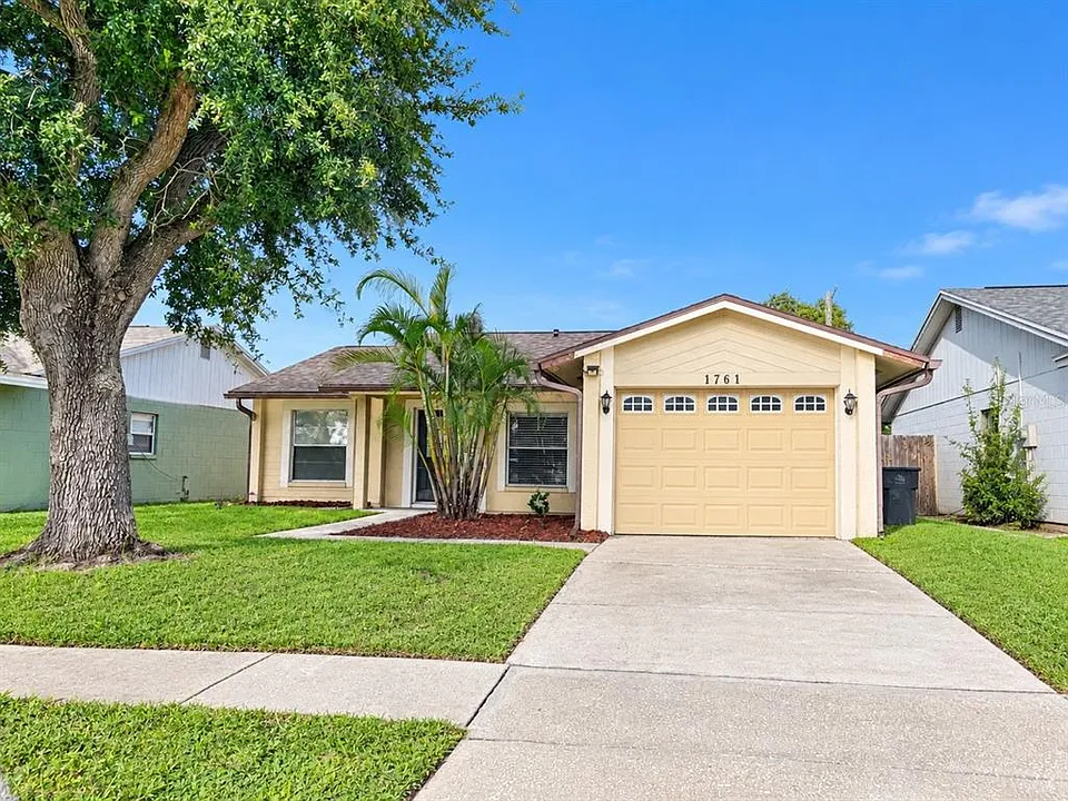 1761 Lakeview Village Dr