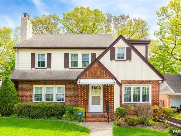 27 Glen Road, West Orange, NJ 07052