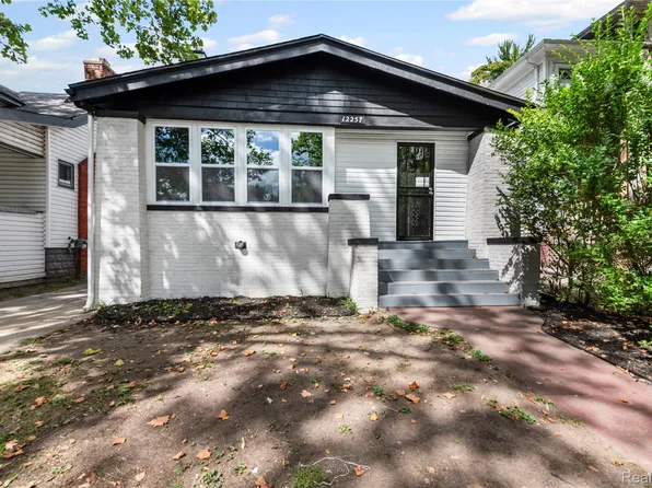 12257 Ilene St, Detroit, MI 48204