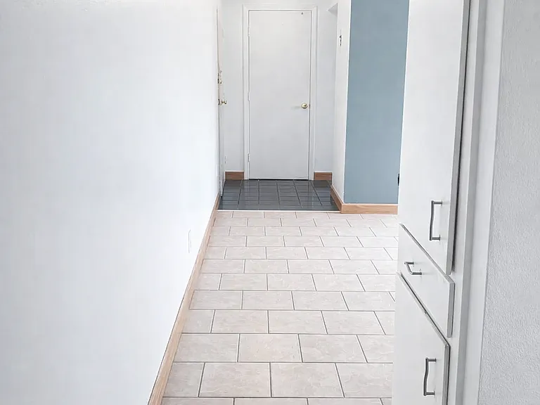 810 7th St SE — Photo 35