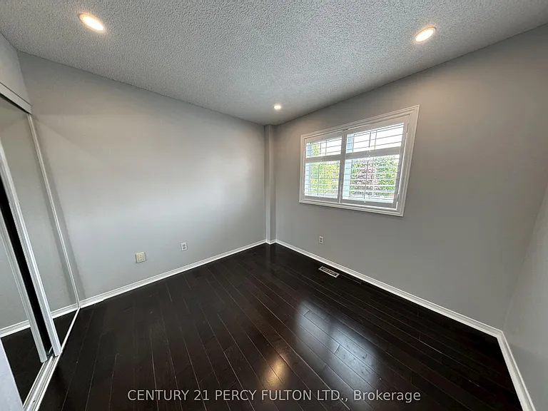 54 Rolling Acres Dr — Photo 10