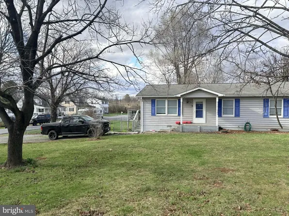 104 Aiken Ln, Clear Brook, VA 22624