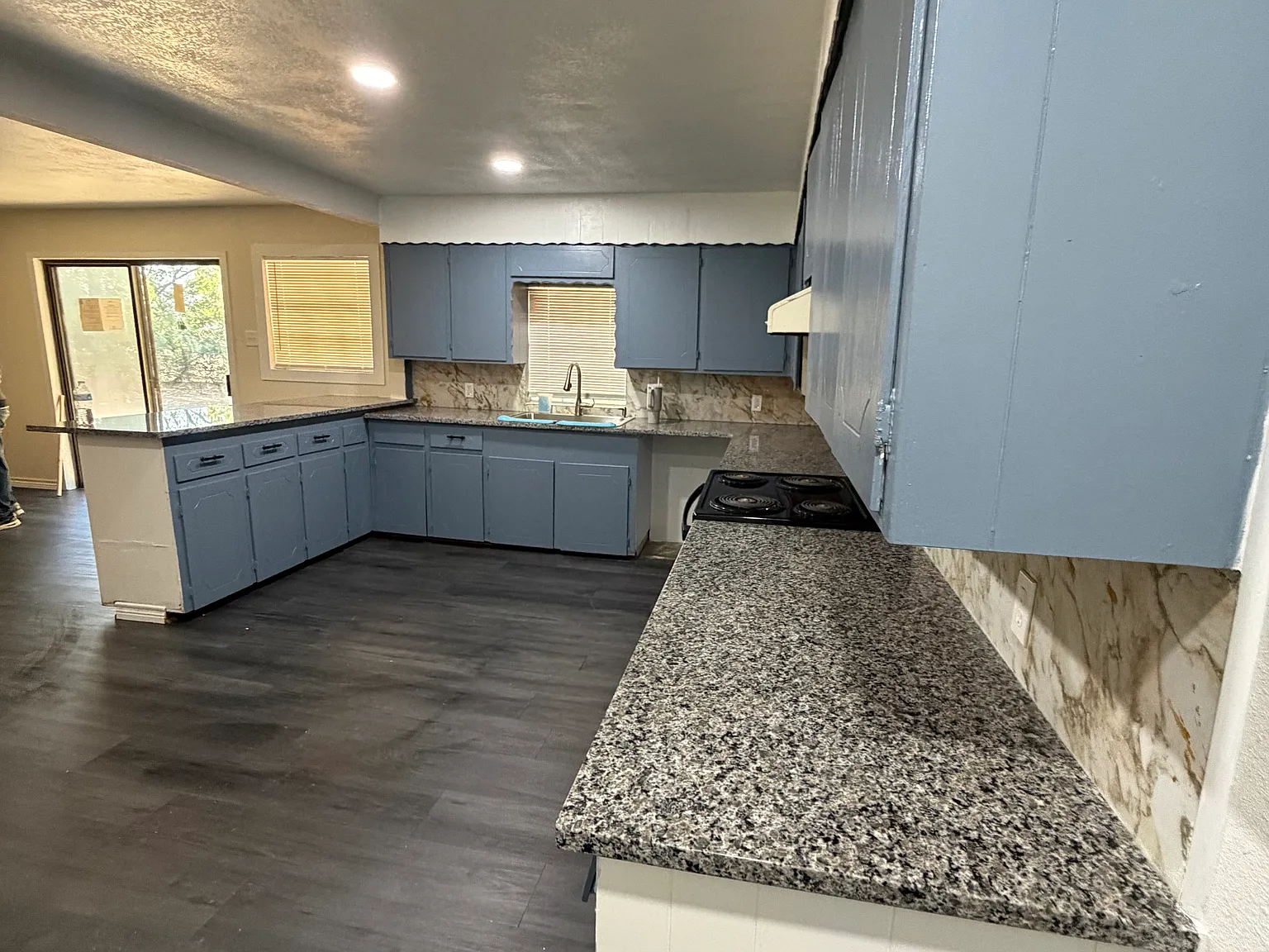 3 bed, 2.5 bath, 1566 sqft, $1,695 — Photo 2