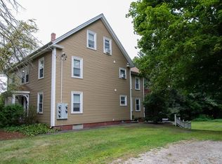 96 Center St #2, Groveland, MA 01834