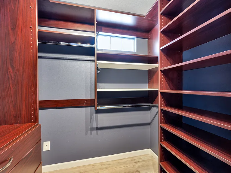 5049 Forest Oaks Dr — Photo 34
