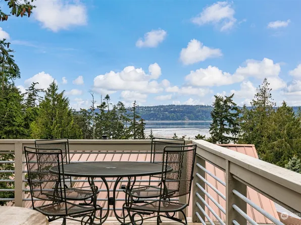 750 Tillamuk Drive, La Conner, WA 98257