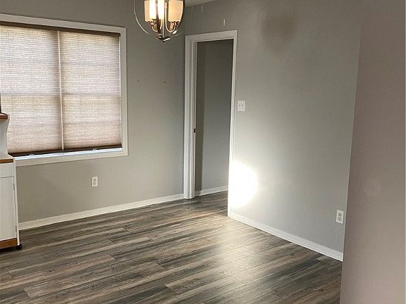 5th image of 708 N 9th Ave