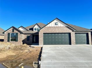 10725 S 277th East Ave, Coweta, OK 74429