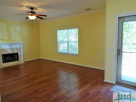 4th image of 17 Olde Towne Place #17
