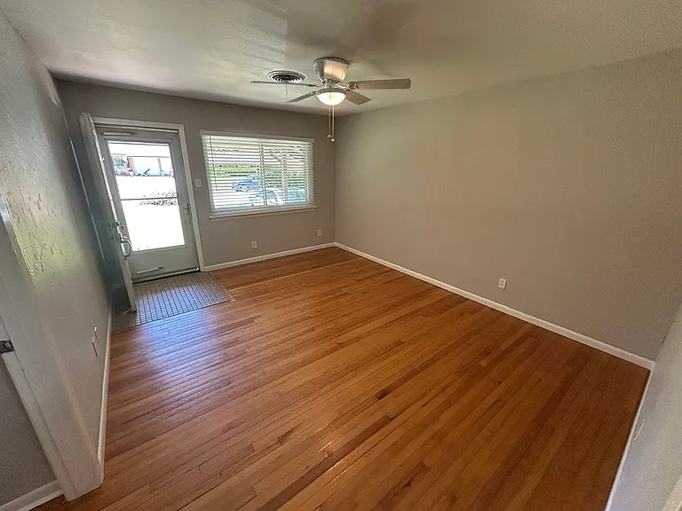 1107 Eric Ave — Photo 12