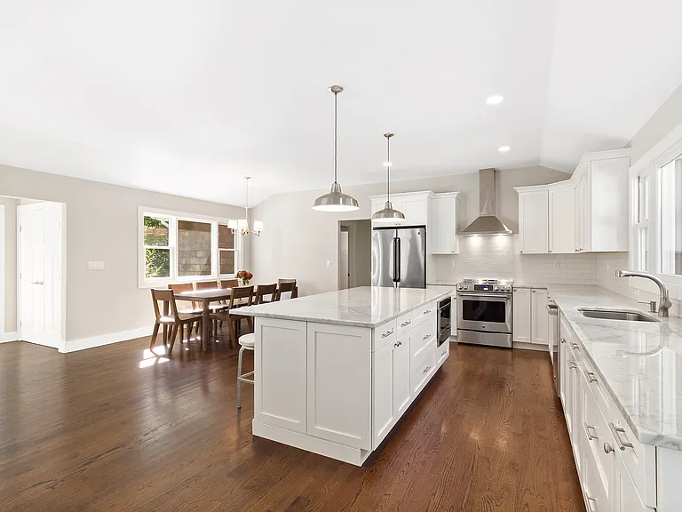 25 Shadyrest Dr — Photo 3
