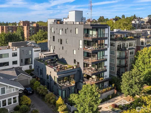 210 W Comstock Street #301, Seattle, WA 98119