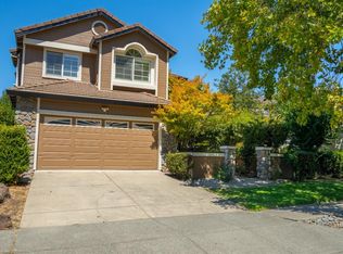1751 Inverness Dr, Petaluma, CA 94954