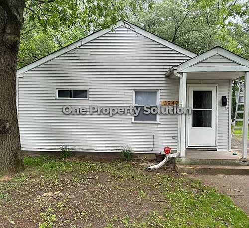 3942 Lincoln St Photo 1