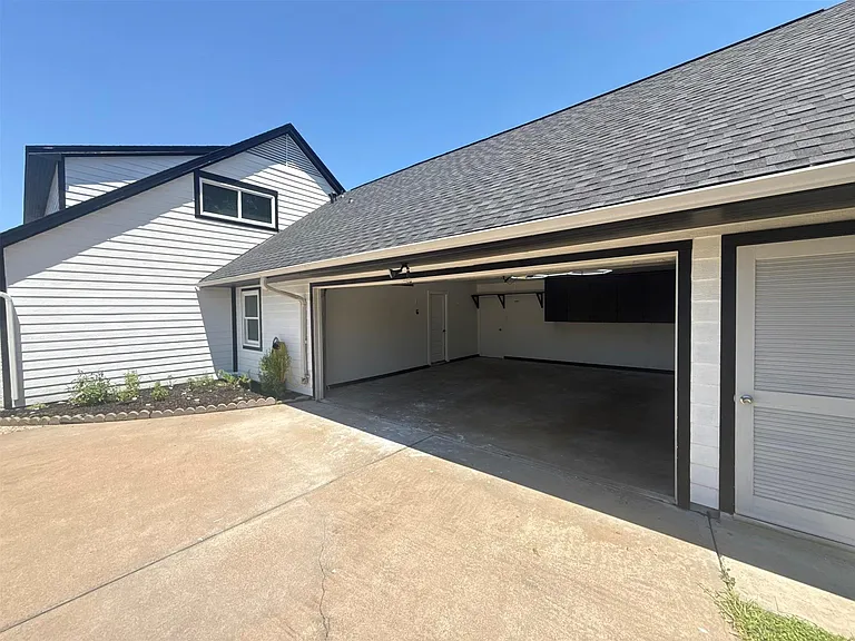 7711 Meadowvale Dr — Photo 5