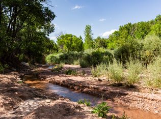 28 Glowing Star Rd, Santa Fe, NM 87506