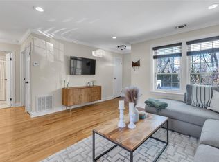 57 Whalers Cv, Babylon, NY 11702