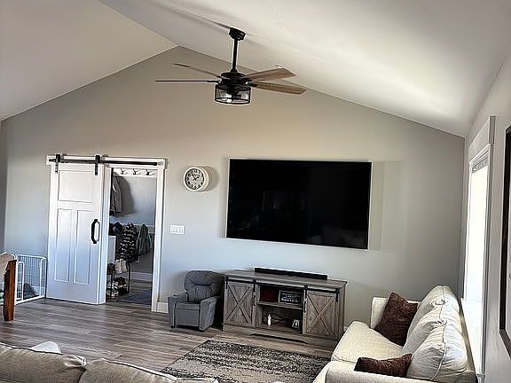 5th image of 4413 E Poppy Ln