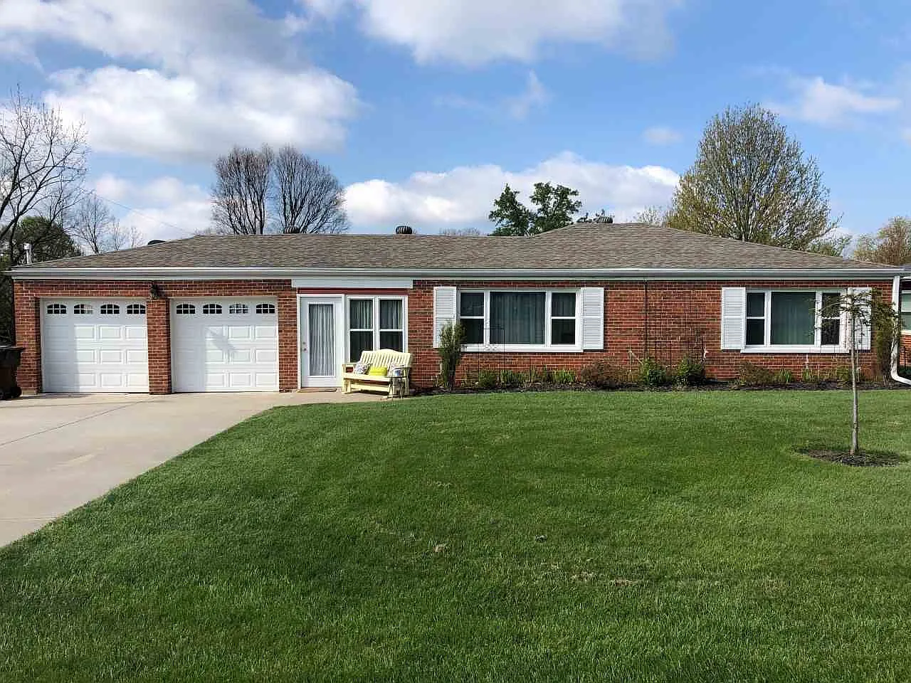 5211 Homestead Dr photo 1