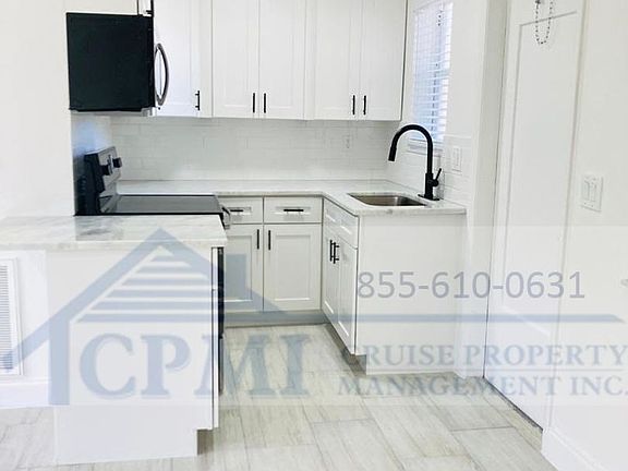 4th image of 801 NW 5th Ave #805