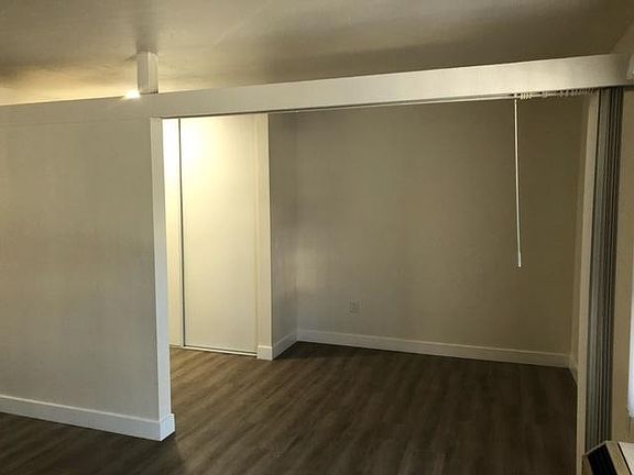 5th image of 427 W 4th Ave APT M
