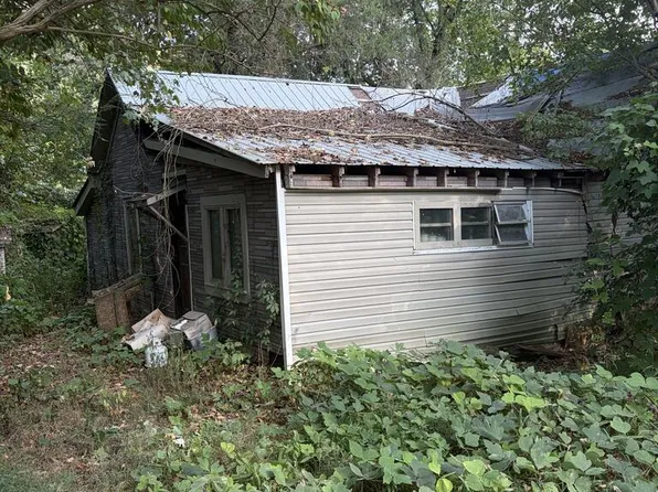 128 Pulltight Rd, Marble Hill, GA 30148