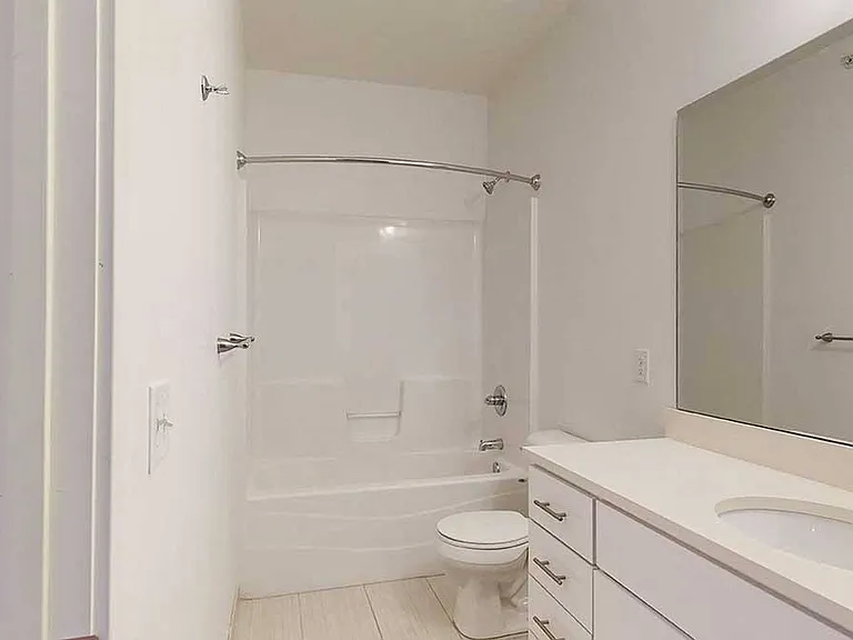 The Conrad — Photo 105